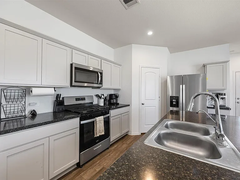 5455 Desert Glen Dr — Photo 15