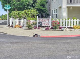 503 S 47th St #11-F, Renton, WA 98055