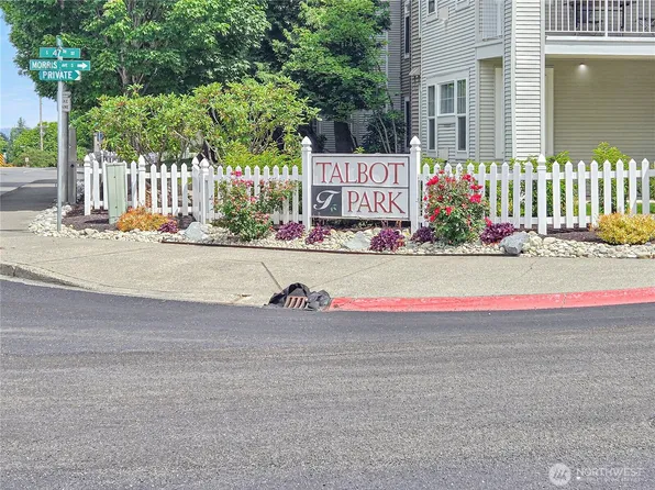 503 S 47th Street #11F, Renton, WA 98055