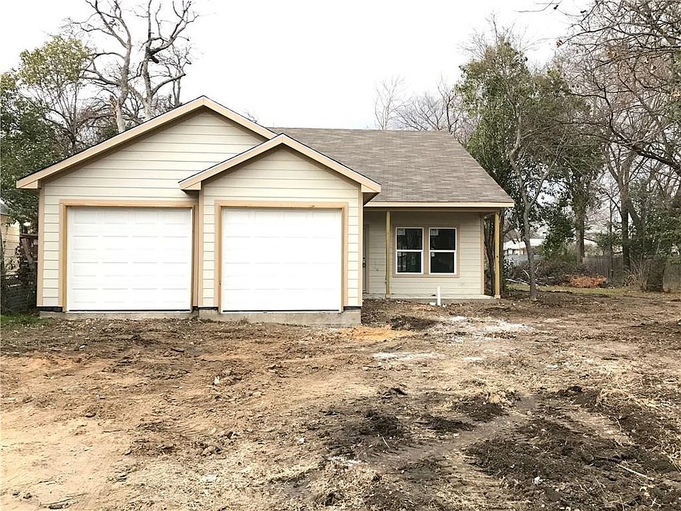 2nd image of 2235 Moffatt Ave