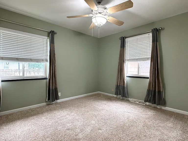 1630 S Walnut Ln — Photo 15