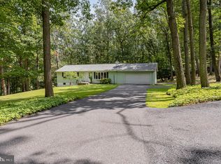 1301 Asper Dr, Boiling Springs, PA 17007