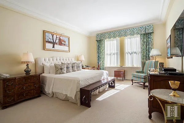 Rented by Halstead Real Estate | media 2