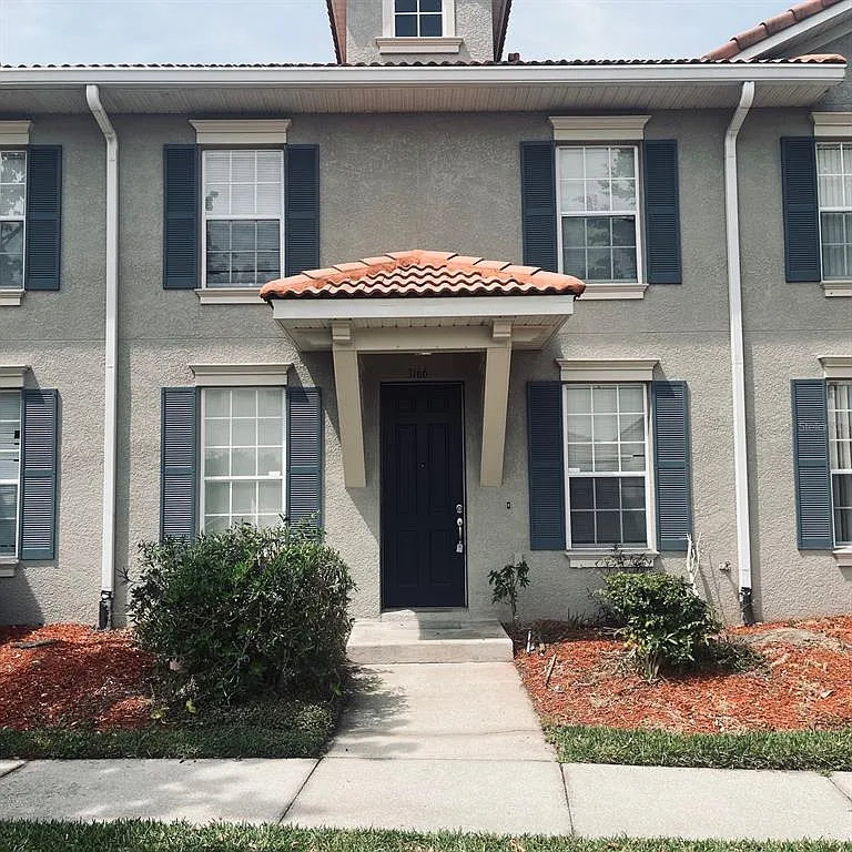 3 bed, 2.5 bath, 1540 sqft, $2,100 — Photo 1