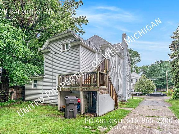 3rd image of 129 Palmer St NE #1