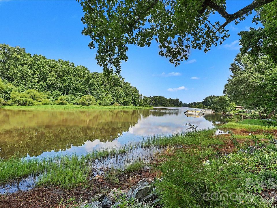 1st image of 294 Riverview Blvd