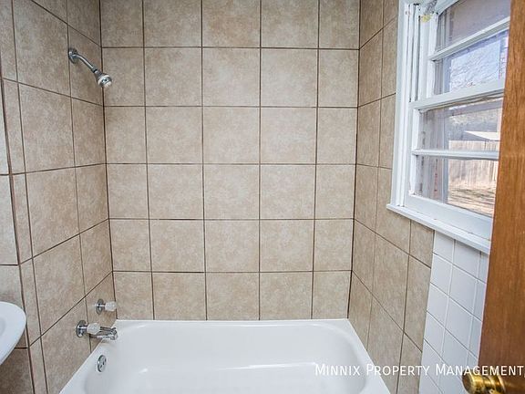 5th image of 5442 6th St