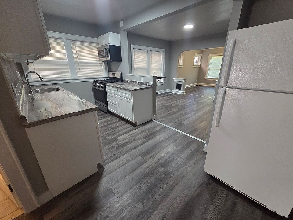 1st image of 4954 Winona Ave #23628D60C