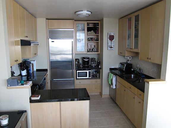 4th image of 2200 Sacramento St APT 707