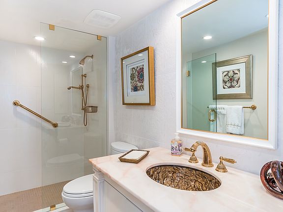 4th image of 19667 Turnberry Way APT 20D