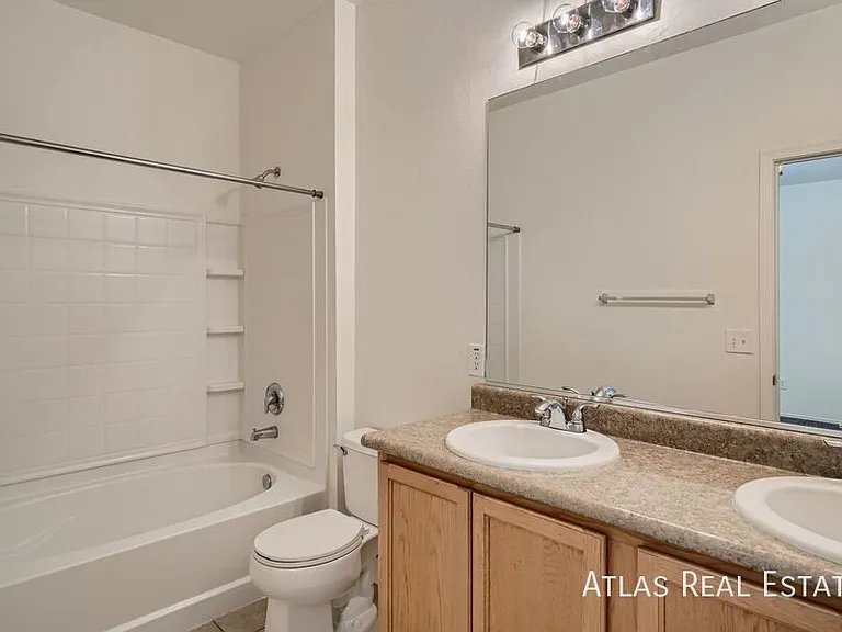 8437 W Green Kingfisher Ln — Photo 12