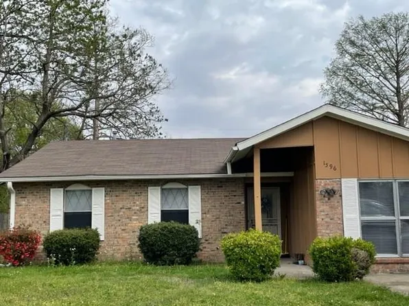 1596 E Pear Ln, Greenville, MS 38703