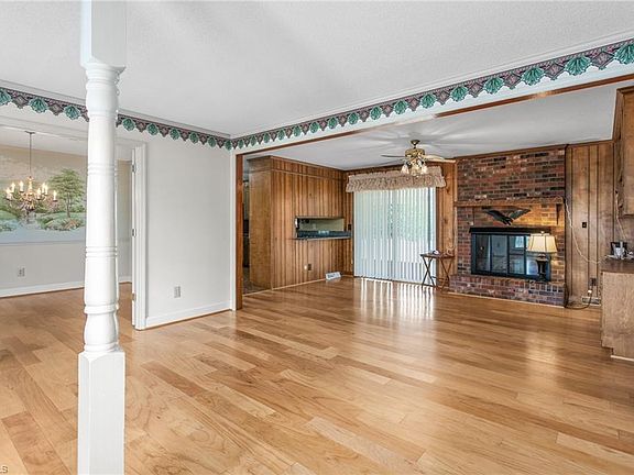 5th image of 2091 Northcrest Dr
