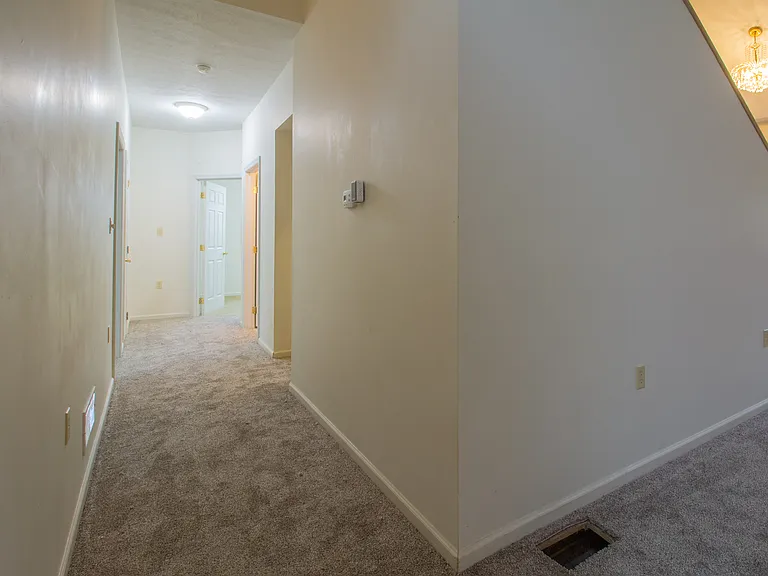 918 Harold Ave #918 — Photo 17