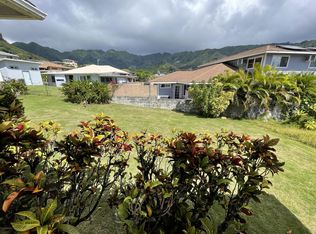 2562 Olopua St, Honolulu, HI 96822