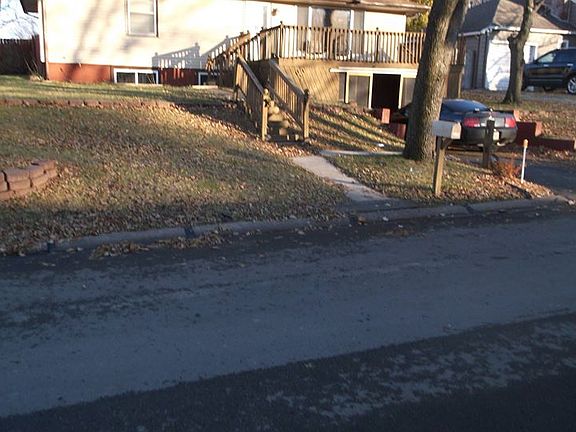 Front w/ off street parking