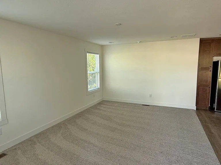 359 Lemon Dr #17 — Photo 3