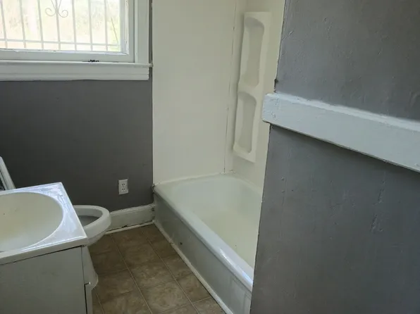121 Brookland Cir, Columbia, SC 29204