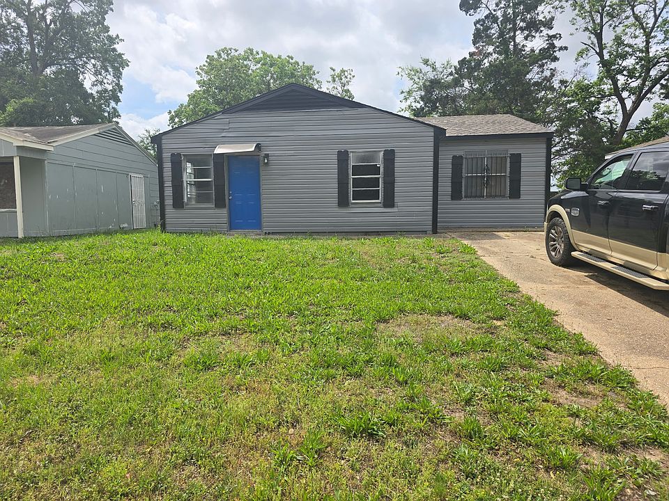 1st image of 3517 Pleasant Dr