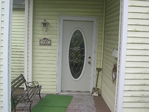 3rd image of 307 Eastern Ave