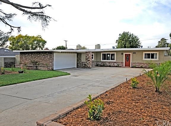 2nd image of 8453 Davista Dr