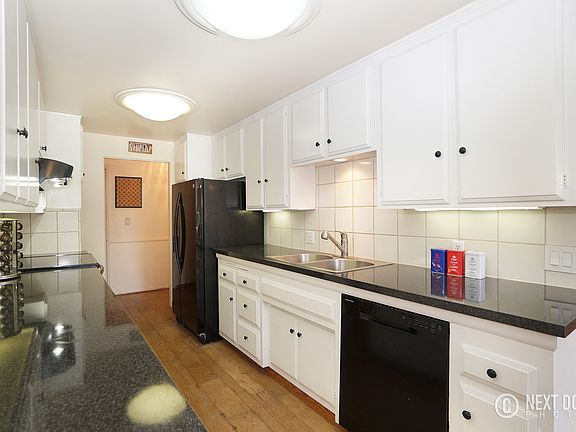 5th image of 2100 E 2nd St Unit 302