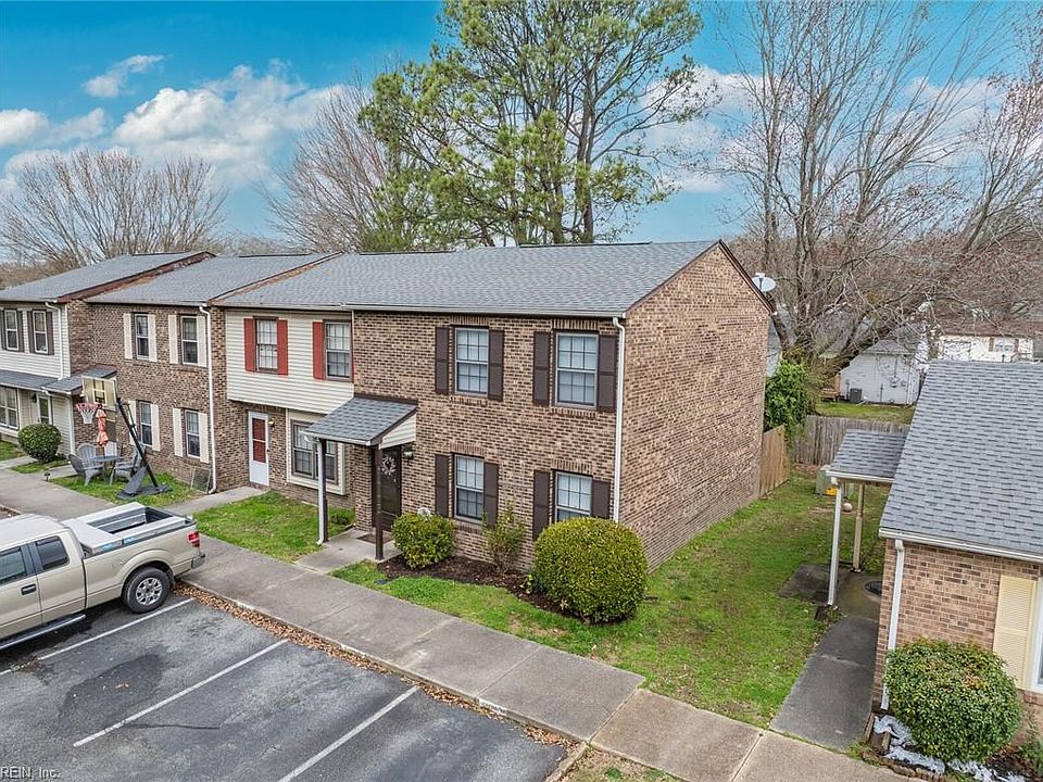 1st image of 10 Penn Circle #A