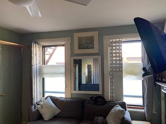 2nd image of 429 W 45th St #5RE