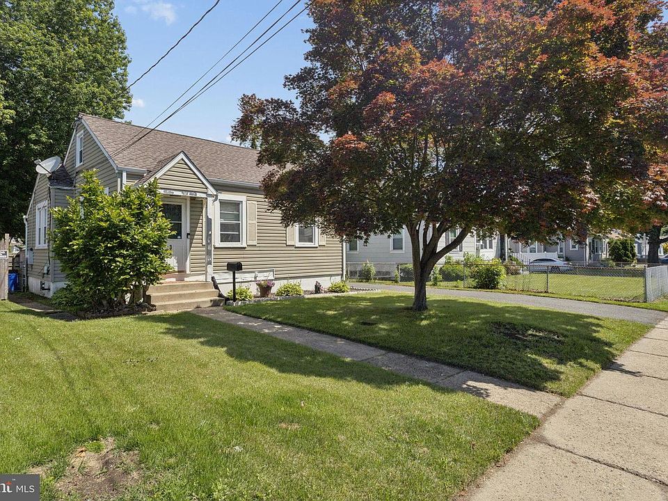 1st image of 335 E Browning Rd