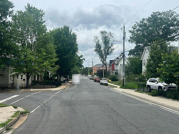 5th image of 305 N Maple Ave