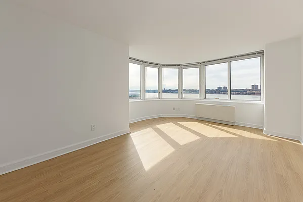 Rented by A&E Real Estate Management | media 14