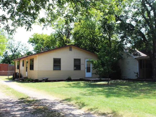 2506 Vincent St, Brownwood, TX 76801