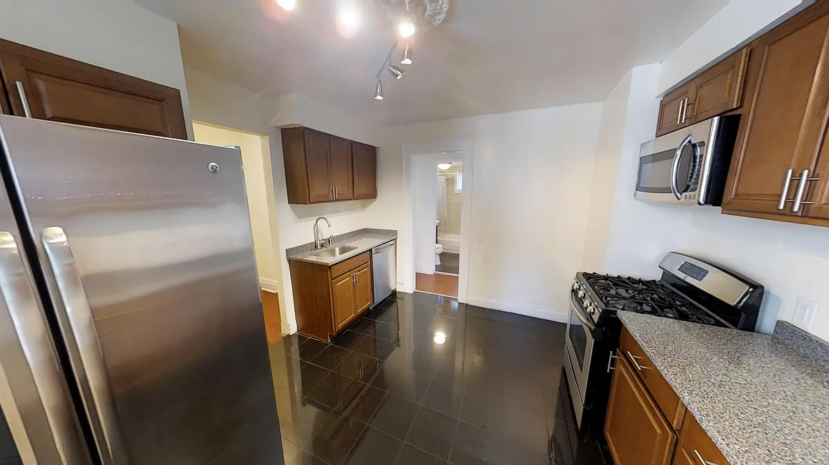 Building Photo - 618 Westcott St #1