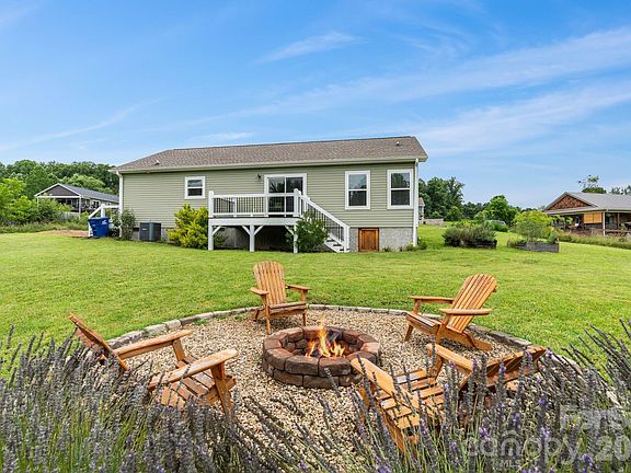 4th image of 111 Bluebird Meadows Ct
