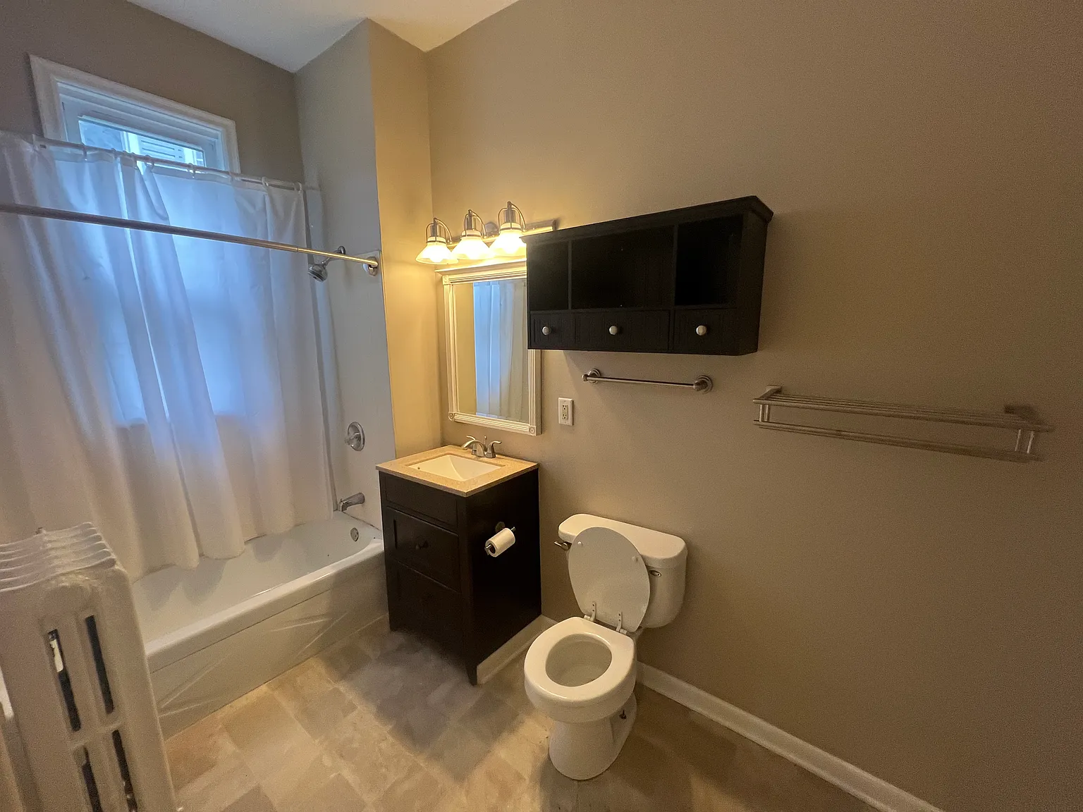 1 bed, 800 sqft, $950 — Photo 3