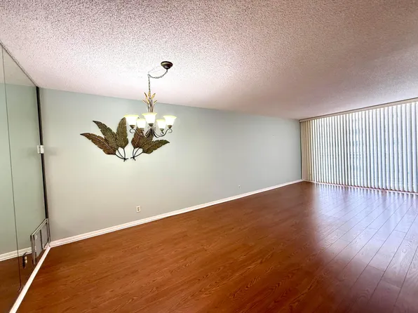 101 Briny Avenue #906, Pompano Beach, FL 33062