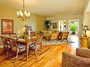 1056 Koko Uka Pl, Honolulu, HI 96825