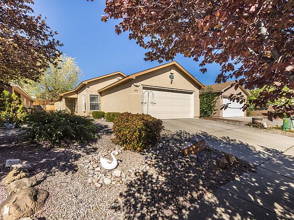 2nd image of 483 Ridge Stone Dr SW