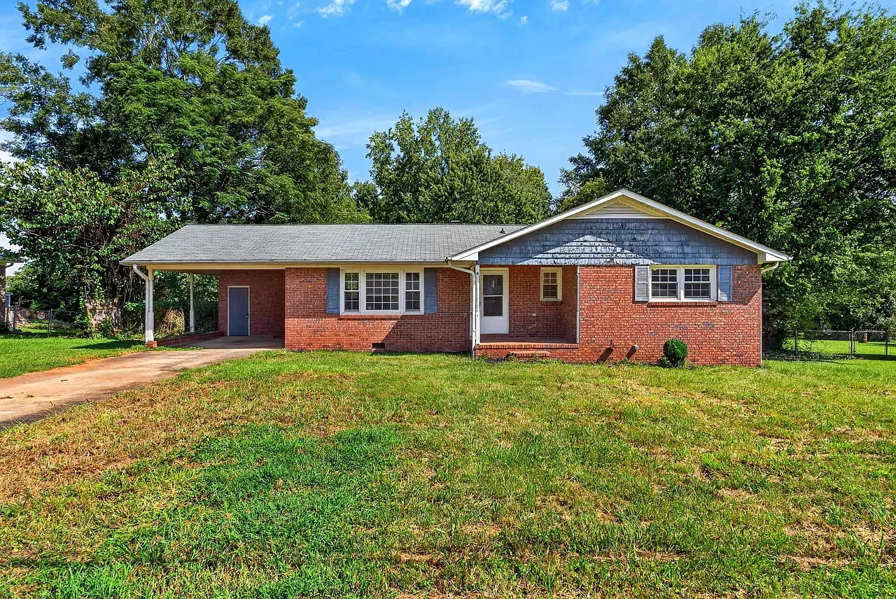 4 bed, 1780 sqft, $2,150 — Photo 1