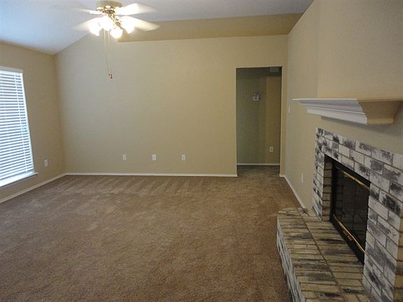 4th image of 3029 Green Vista Ct