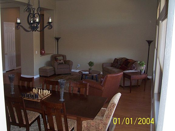 Dining/living room