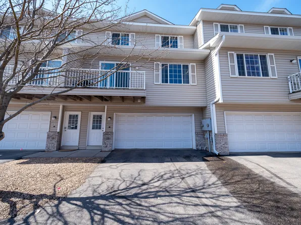 1555 County Road D E Unit K, Saint Paul, MN 55109