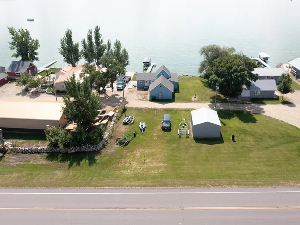 114 N Lake Dr, Castlewood, SD 57223