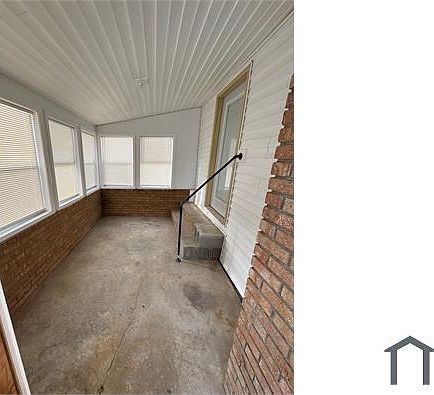 5th image of 1823 Stanley St