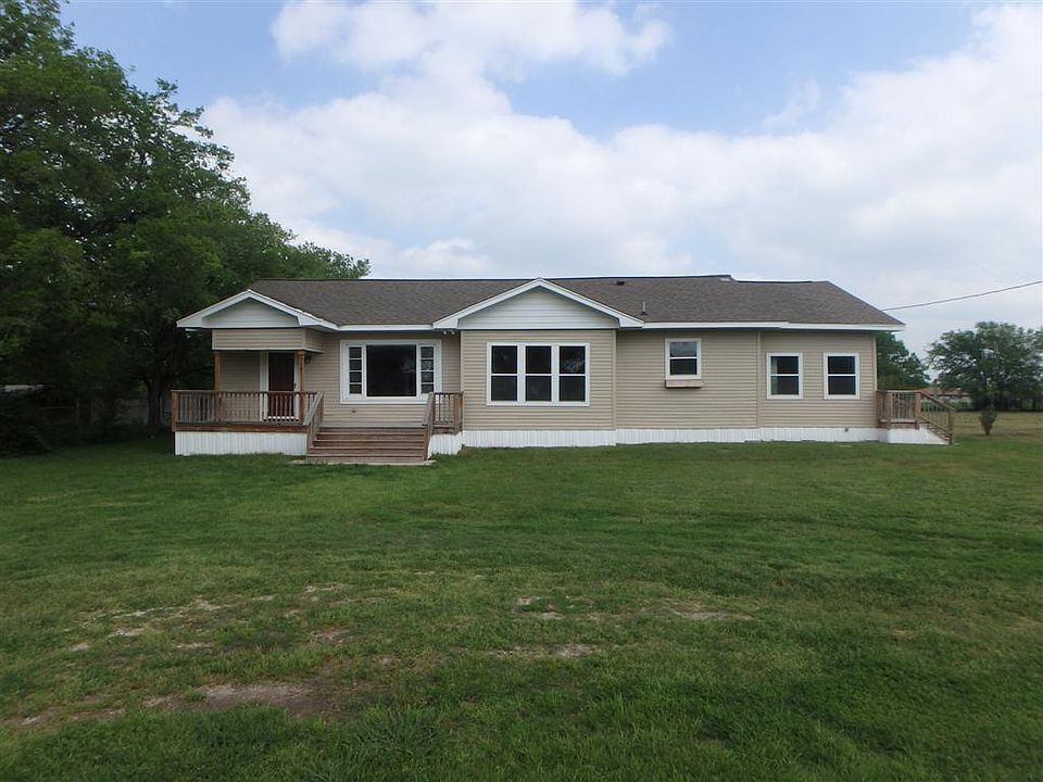 1st image of 914 McClintic Dr
