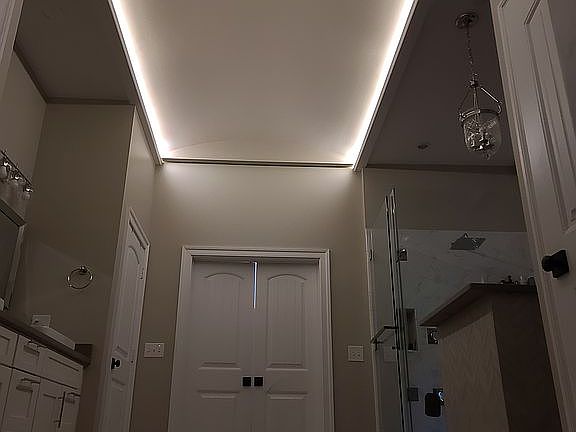 5th image of 5 Sheppard Ln