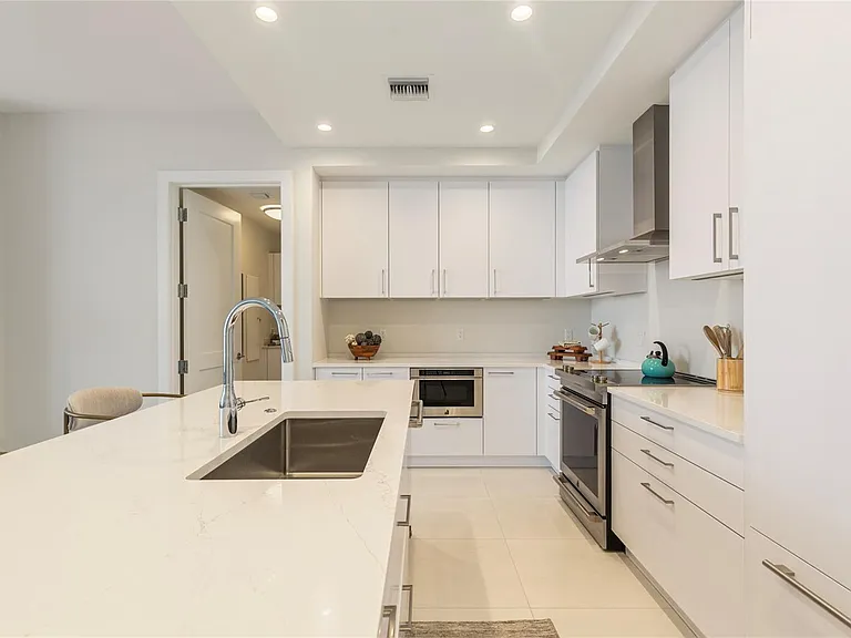275 1st Ave S #1708 — Photo 7