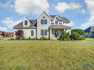 14788 Prairie Lake Dr, Perrysburg, OH 43551