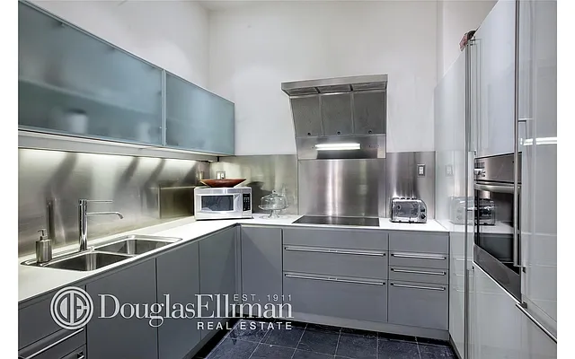 Sold by Douglas Elliman | media 17