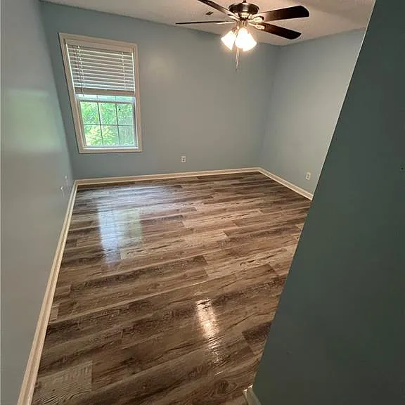 7305 White Oak Way — Photo 5
